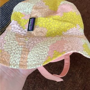 Toddler Patagonia bucket hat